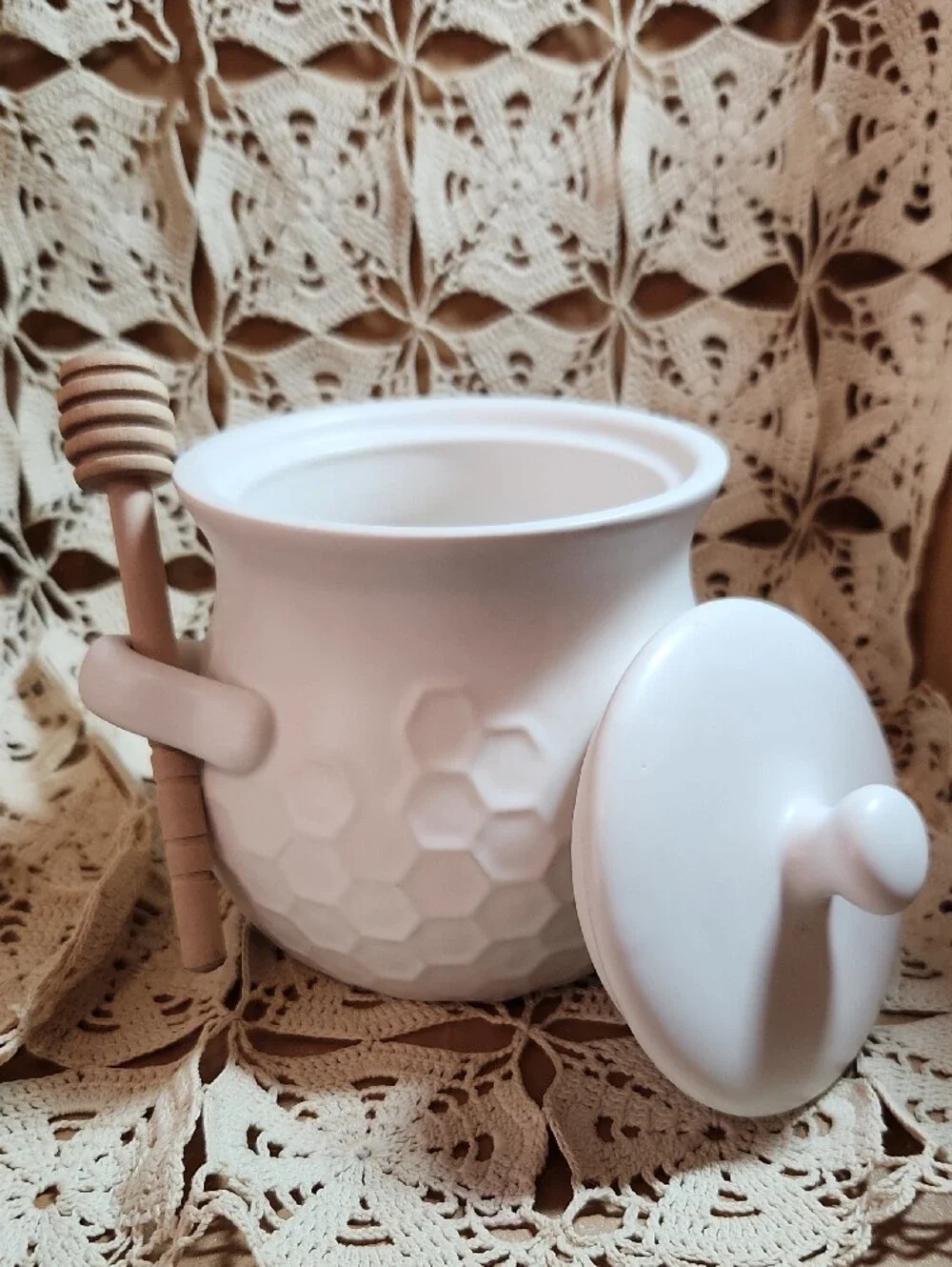 Ceramic Honey Pot with Wooden Dipper - White